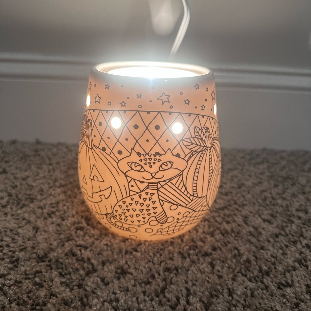Scentsy Halloween warmer